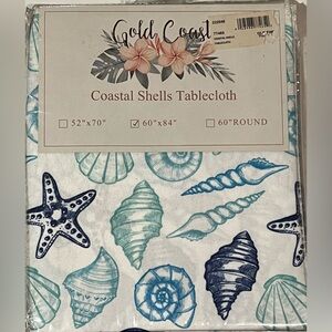 Coastal Shells Tablecloth with Blue and Green Seashells